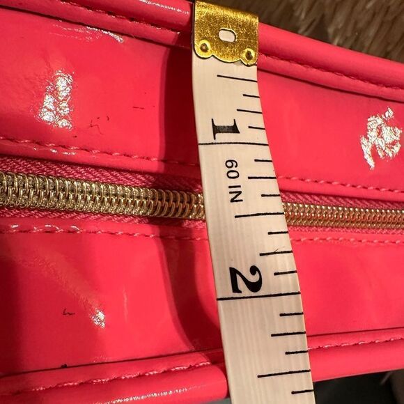 Victoria's Secret Cosmetic Case Clear Pink
Patches Beauty Travel Makeup … - Picture 9 of 17